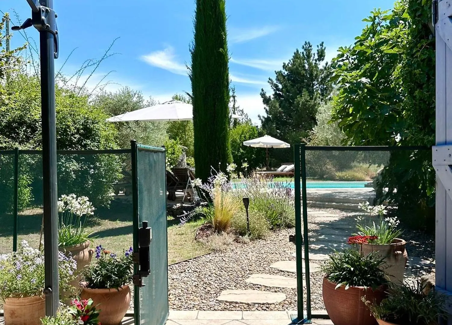 Charming Provencal Farmhouse With Pool Mérindol Сasa de vacaciones